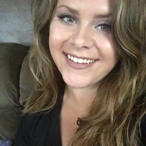 Meet your Posher, Kaelyn